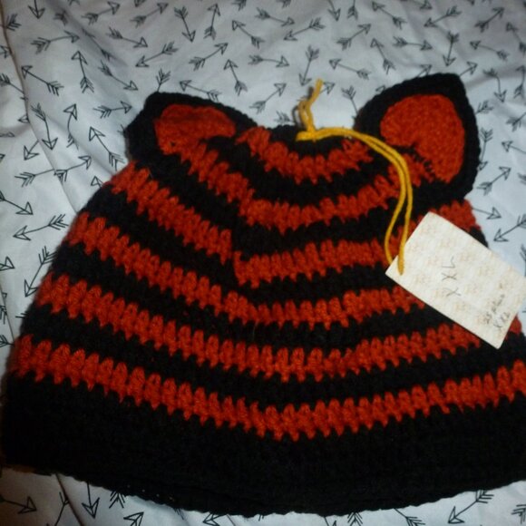 Super cute Pussycat ear knit beanie hat in orange/ brown XXL, New - Picture 2 of 5
